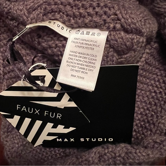 Max Studio faux fur infinity scarf animal print NWT - Picture 5 of 5
